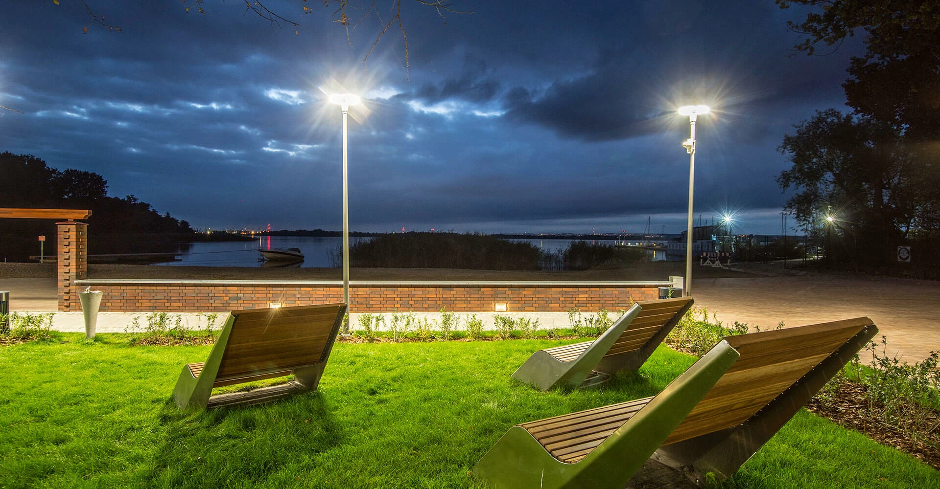 Lake Dabie Beach Luxiona